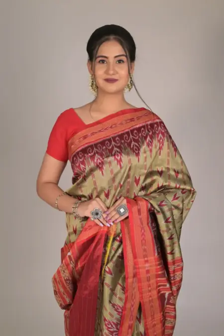 Pure Mulberry Silk Off White and Red Khandua Saree with Dhaanpatri Motifs
