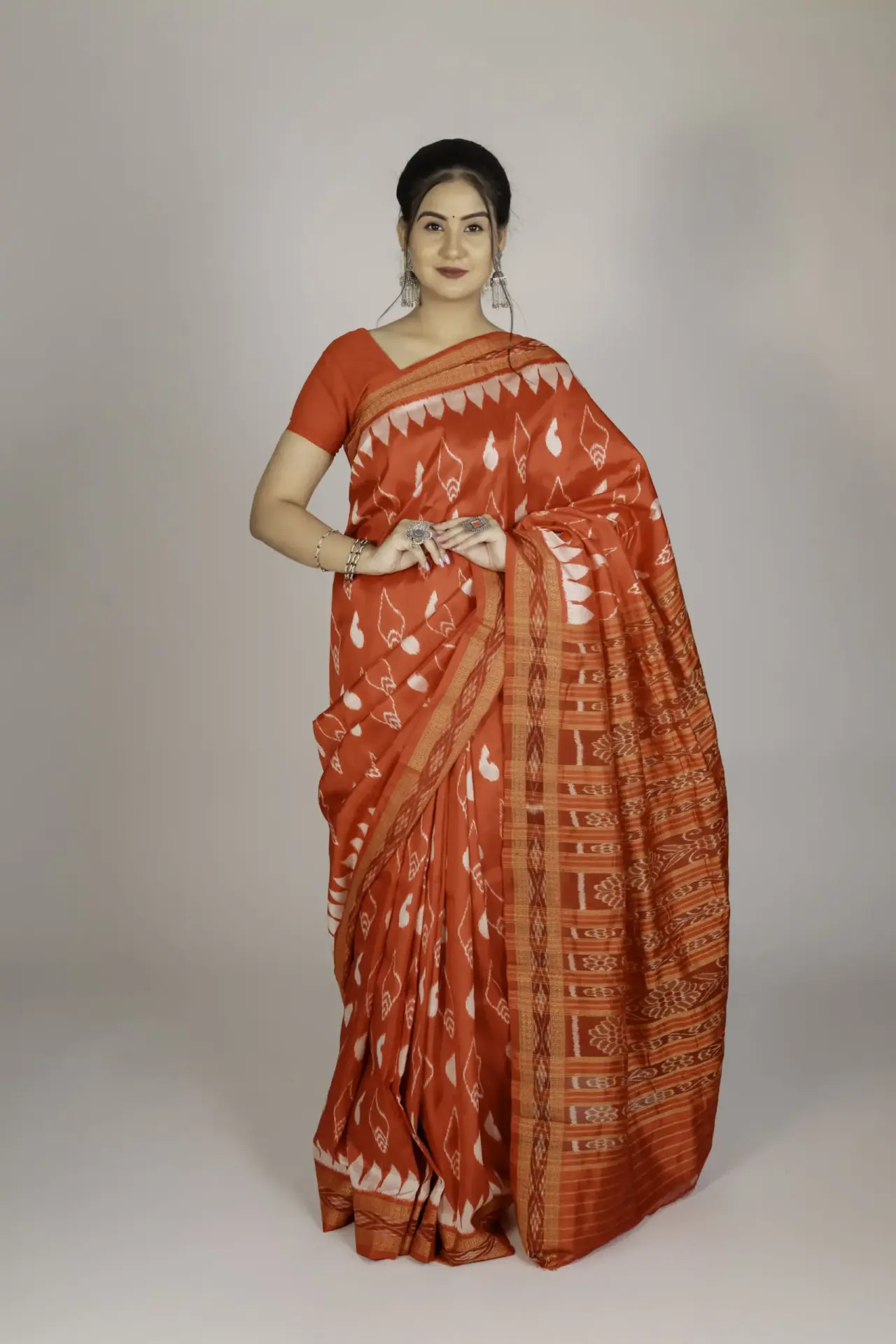 Pure Mulberry Silk Red Khandua Saree with Sankha Motifs
